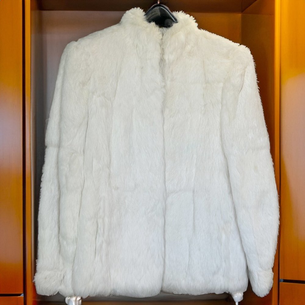 CHOSEN FURS Vintage White Rabbit Fur Coat Long Sleeve Fully Lined in Size Small
